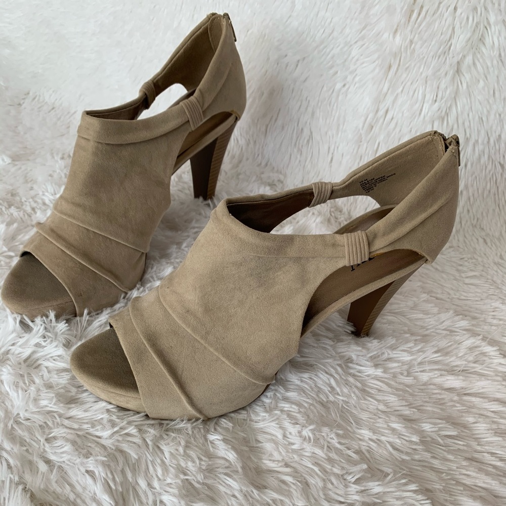 Sexy Rouched Platform Sandal